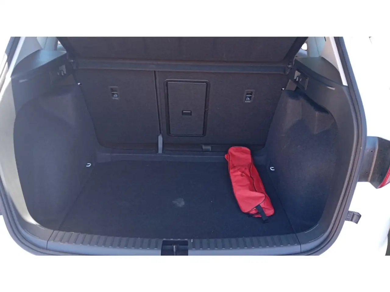 SEAT Ateca 2.0TDI CR S&S Style XM DSG 150 — معرض صور السيارة 9