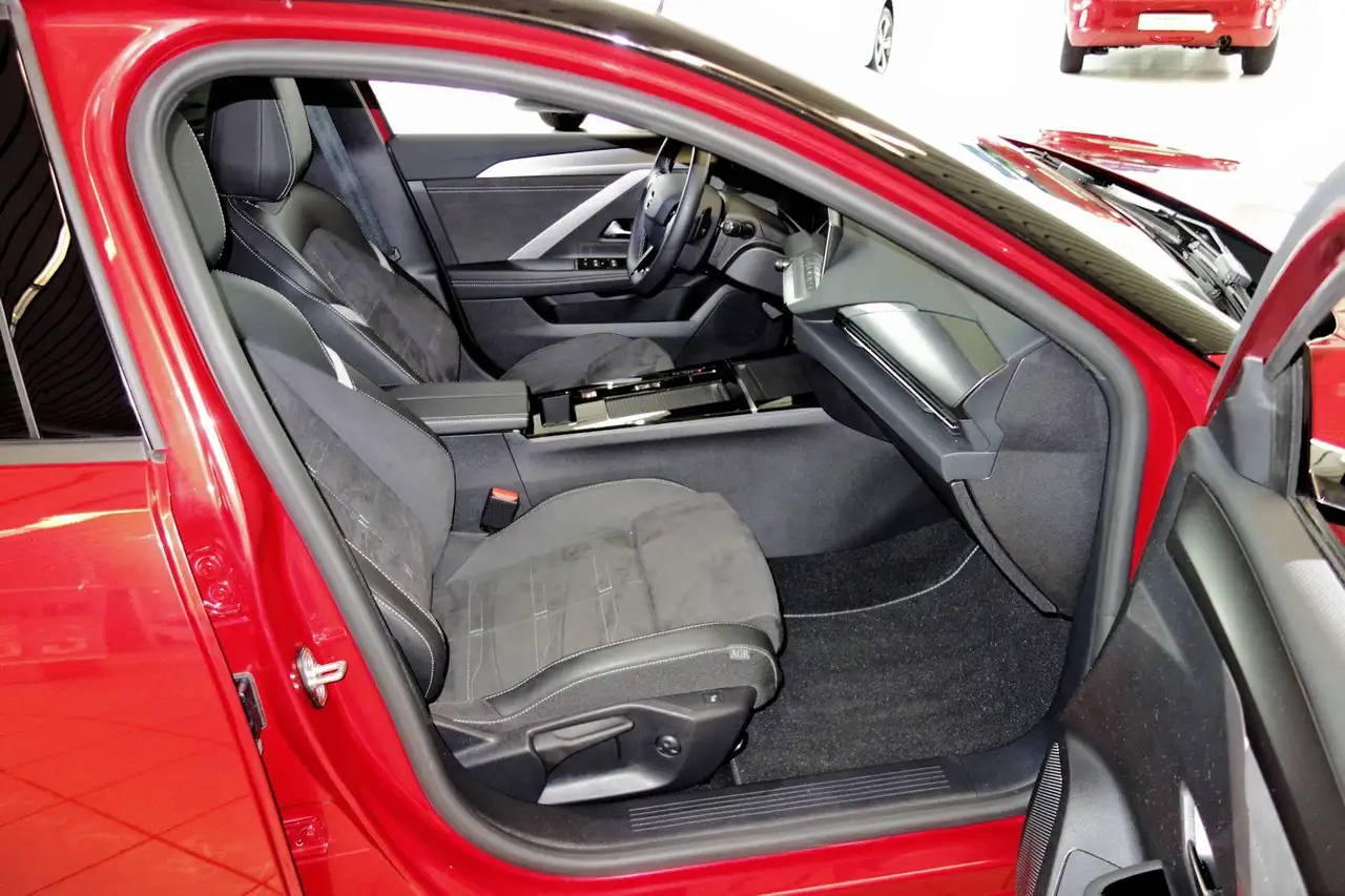 Opel Astra ST 1.2 Mildhybrid Matrixlicht,AGR,Head-Up-Display,Soundsystem — Galerie du véhicule 14