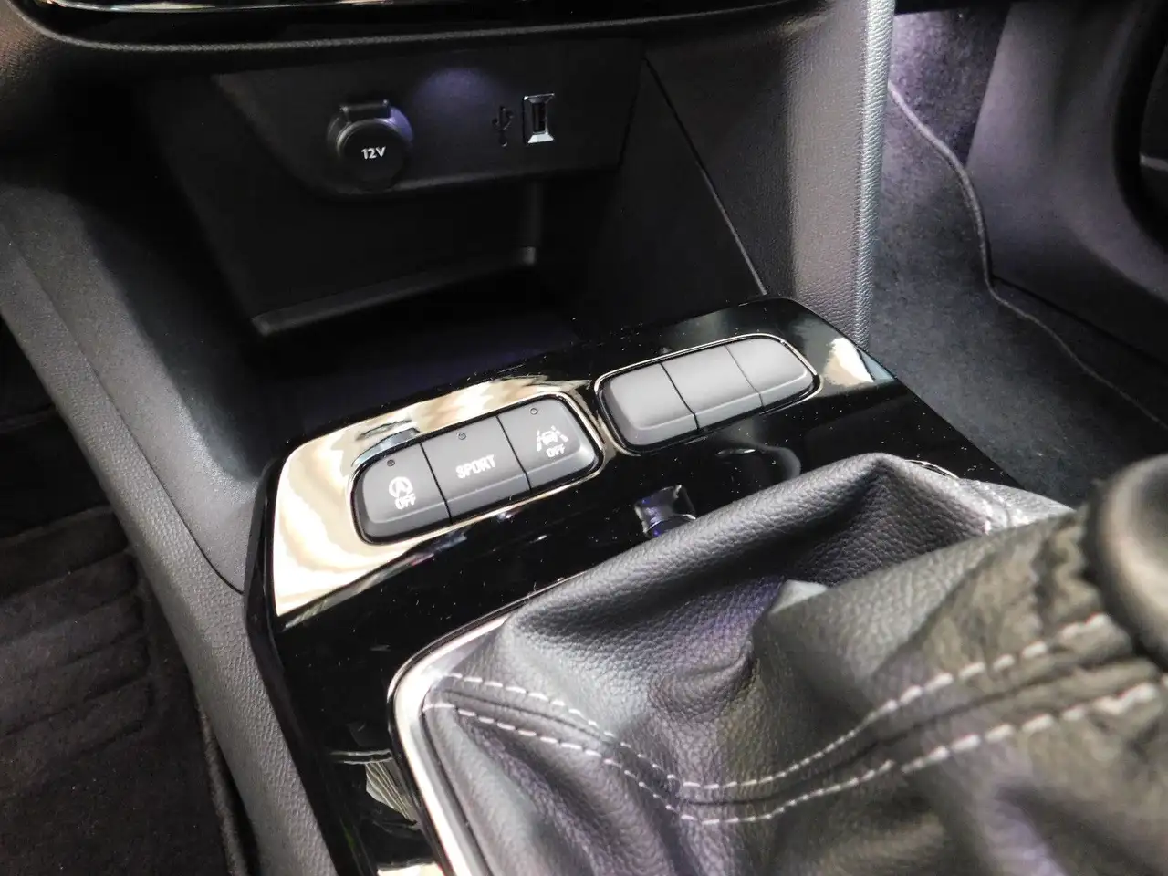 Opel Mokka GS Line-Tech P./Navi/AHK/Winter P./ — Vehicle gallery 12