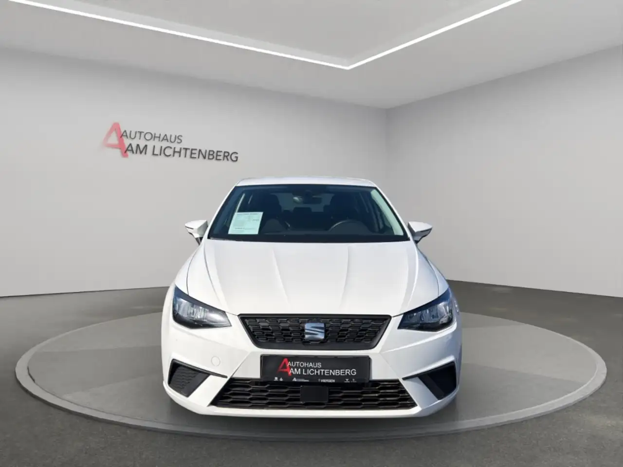 SEAT Ibiza Style Edition 1.0 TSI 85 kW (115 PS) LED+FULL LINK — Vehicle gallery 3