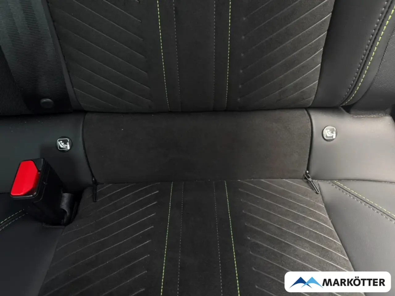 Peugeot 2008 GT CAM/DAB/LED/MASSAGE/NAVI/SHZ/TEMP/ — معرض صور السيارة 30