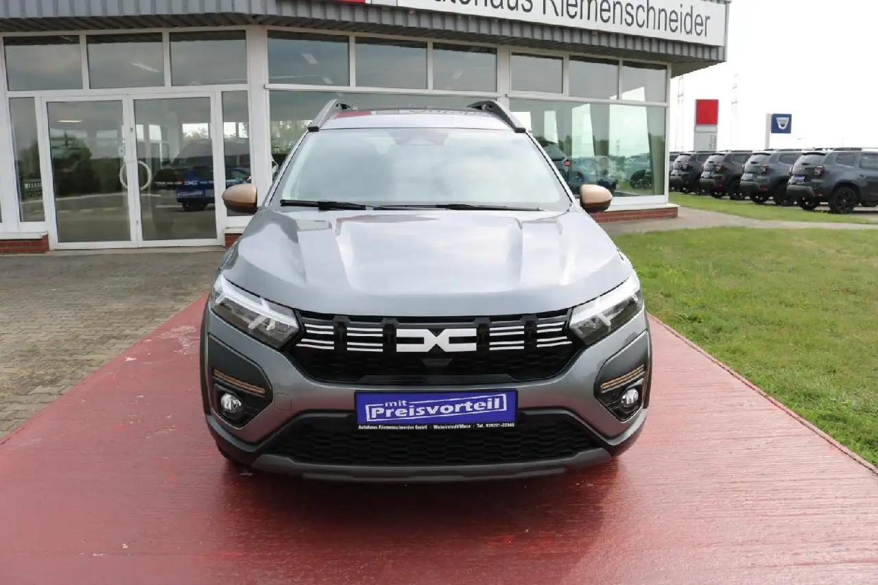 Dacia Jogger Extreme+ 7 SITZE - KAMERA-NAVI-PDC-KLIMA-SHZ-LED — Galería del vehículo 2
