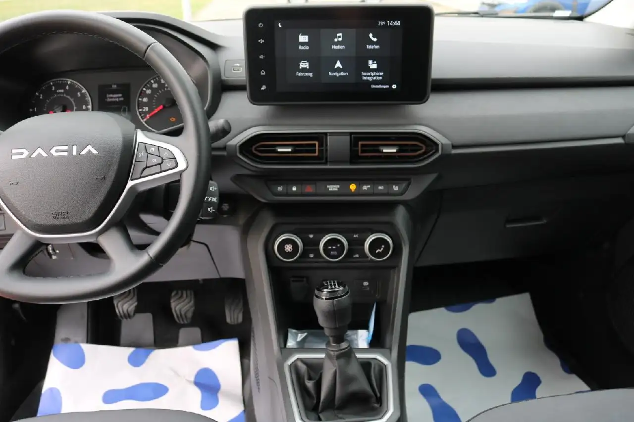 Dacia Jogger Extreme+ 7 SITZE - KAMERA-NAVI-PDC-KLIMA-SHZ-LED — Galería del vehículo 9