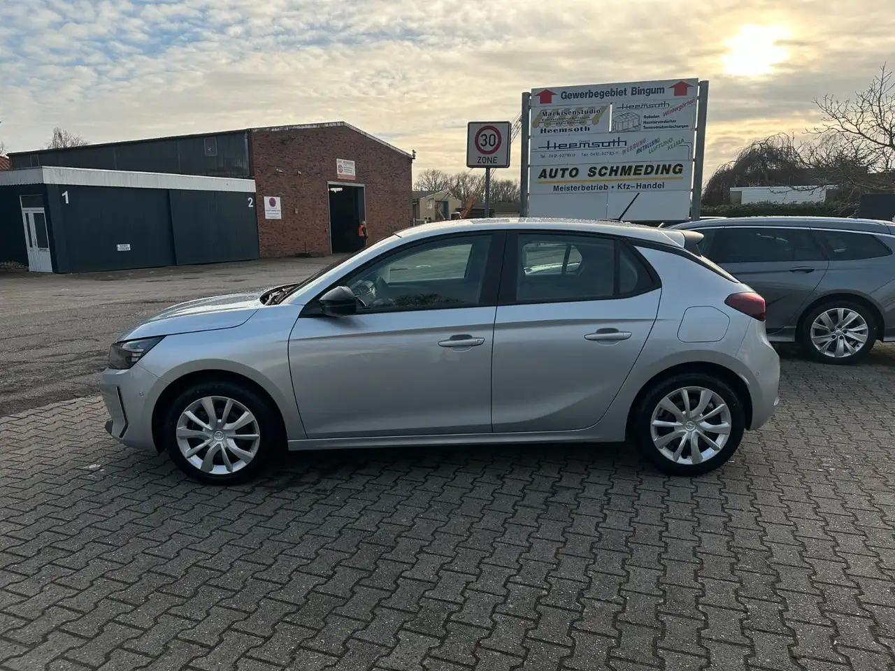 Opel Corsa F Edition Kamera/Sitzhzg./ — معرض صور السيارة 7