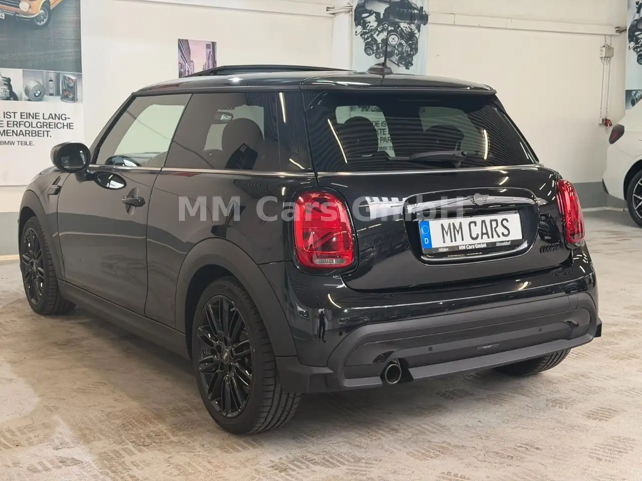 MINI Cooper Classic Trim CAM|HUD|LED|Garantie|PANO — Galería del vehículo 22