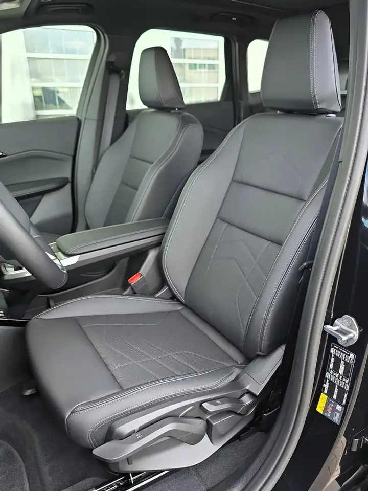 BMW iX1 xDr. 30 AHK+Pano+R-Kamera+DAB+ACC+18 Zoll — معرض صور السيارة 15