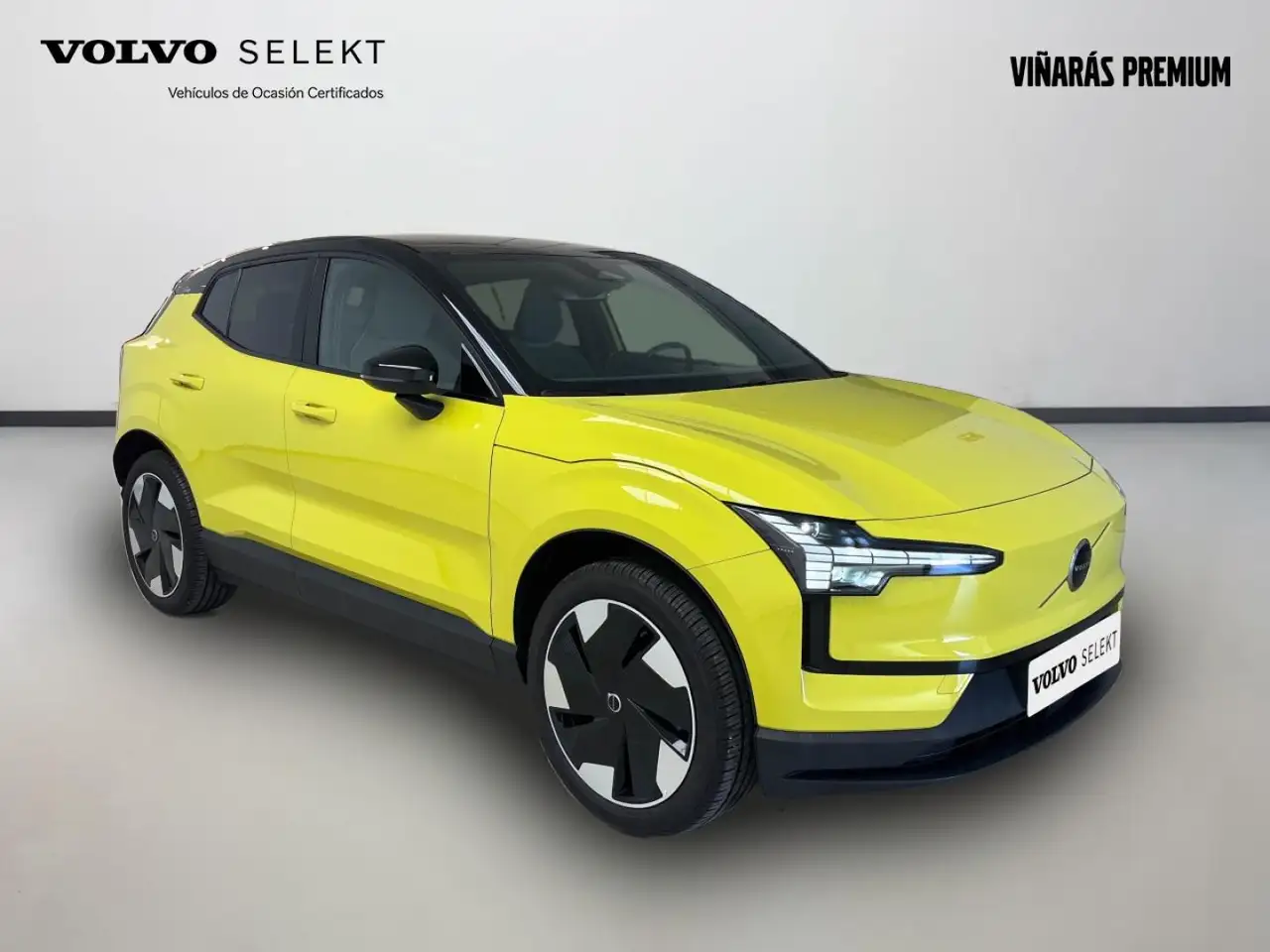 Volvo EX30 Single Extended Range Plus RWD — معرض صور السيارة 2