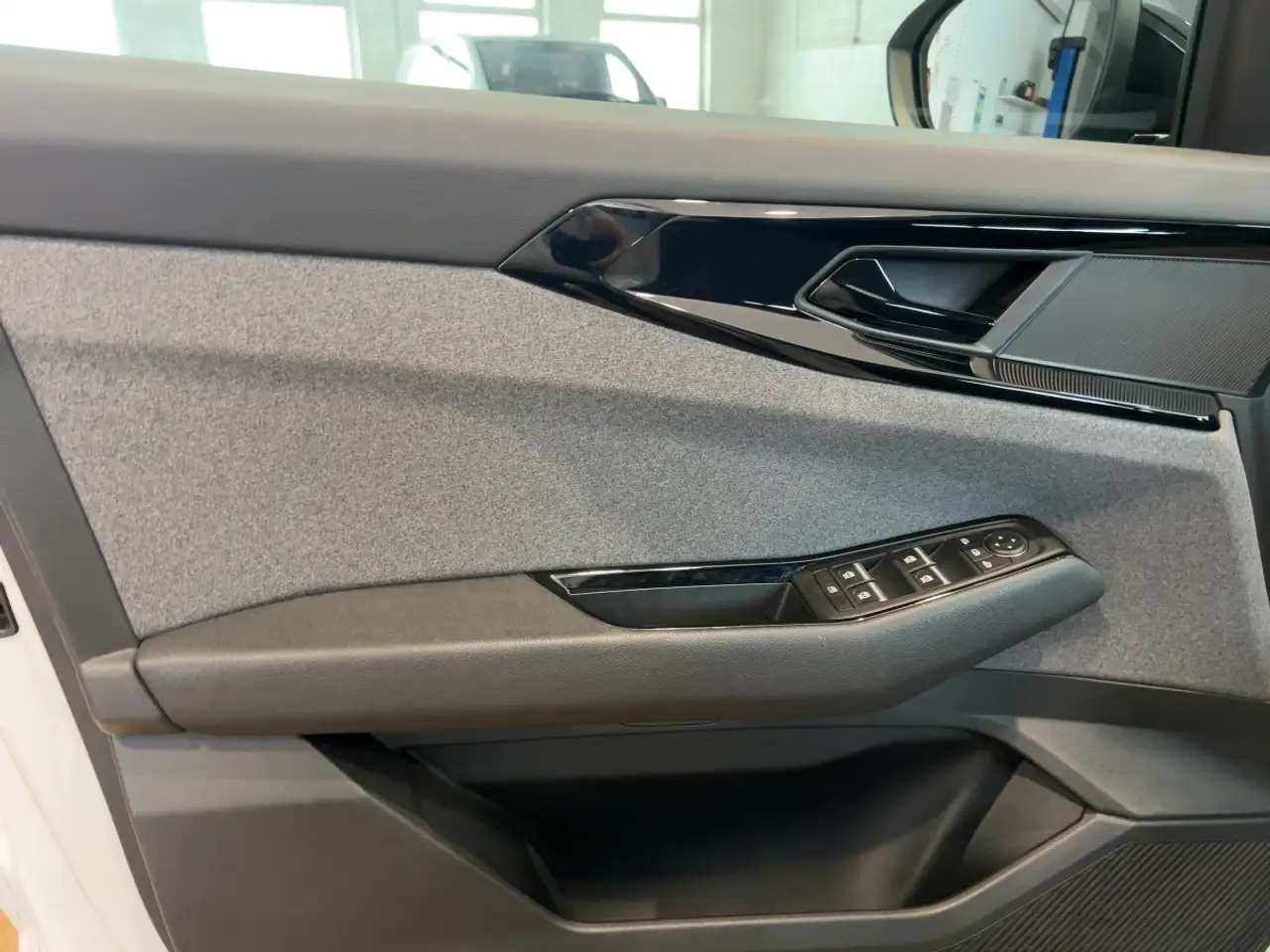 Renault Austral Evolution Mild Hybrid 160 Automatik — Galería del vehículo 15