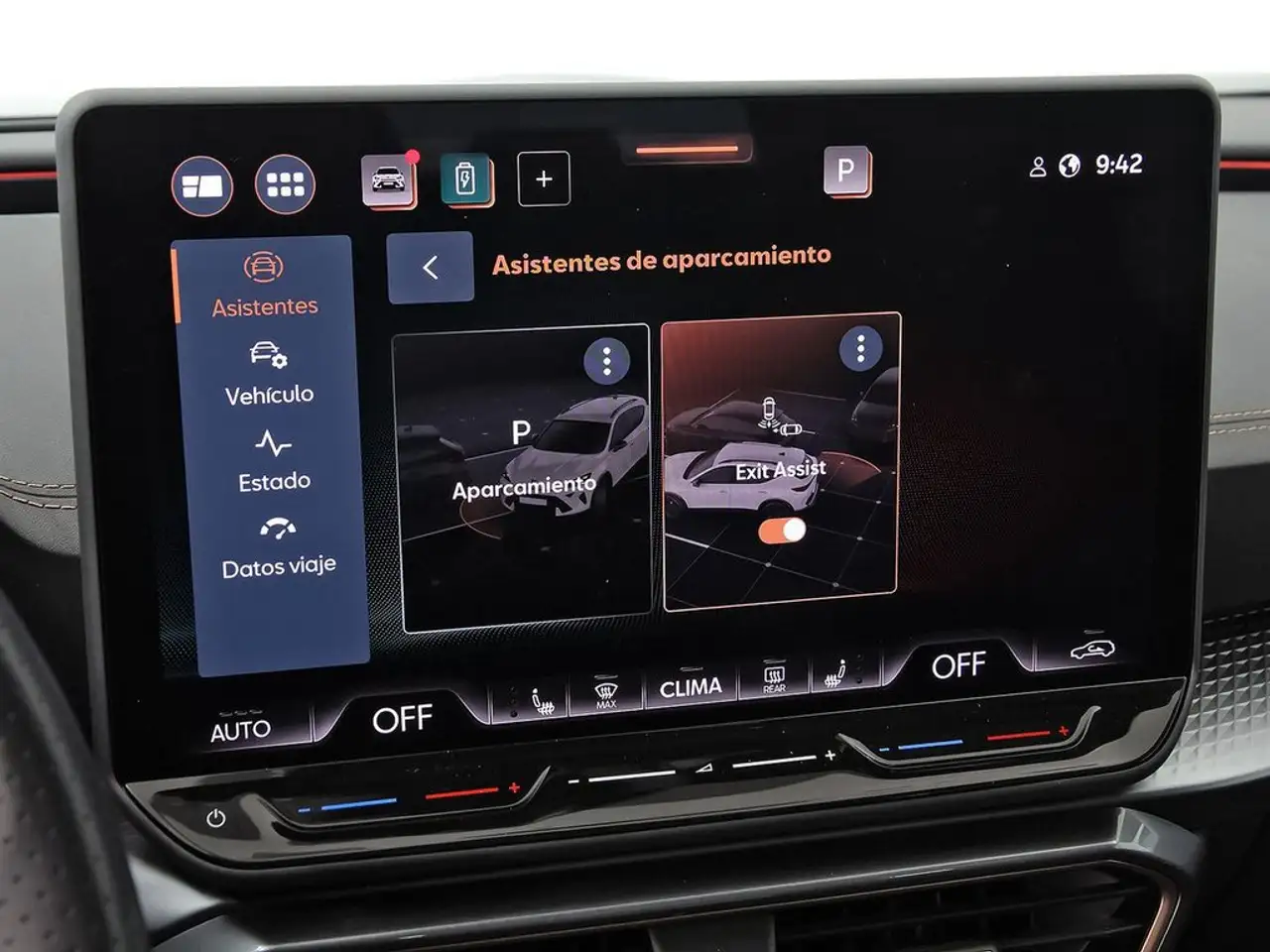 CUPRA Formentor 1.5 e-Hybrid 200 VZ DSG — معرض صور السيارة 28