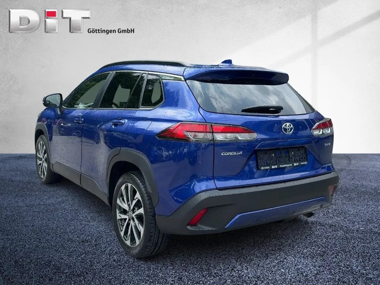 Toyota Corolla Cross 2.0 D Team Deutschland ACC+LED+SHZ — معرض صور السيارة 4