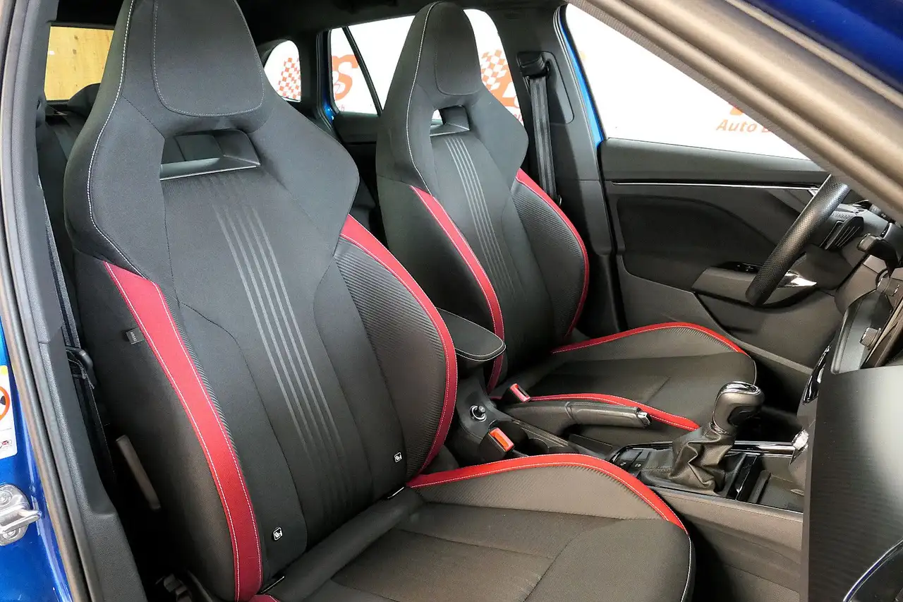 Skoda Scala 1.0 TSI DSG "Monte Carlo" MATRIX*PANO*CAM*SHZ* — Galería del vehículo 9