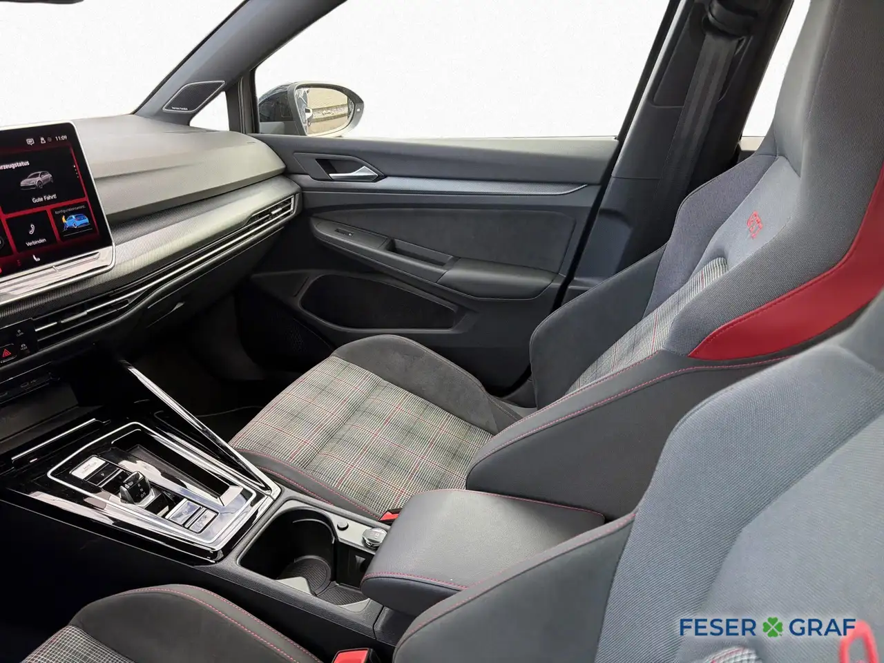 Volkswagen Golf VIII GTI 2.0 TSI DSG BLACK PANO LED+ H&K — Vehicle gallery 15