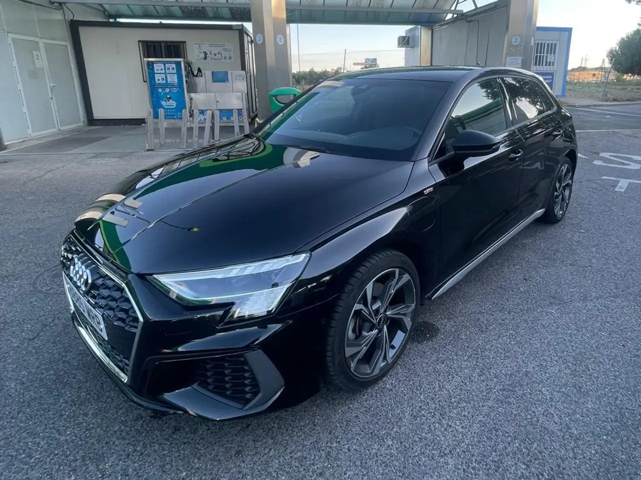 Audi A3 Sline Sportback Tfsi 4.0 — معرض صور السيارة 2