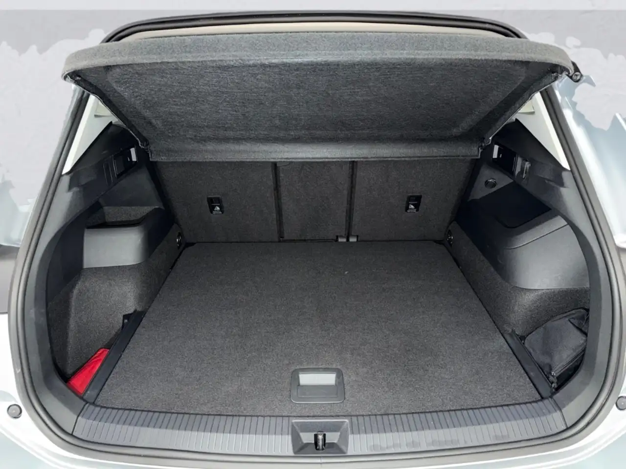 Volkswagen Tiguan 1.5 eTSI DSG LIFE LED 18Z NAVI KAMERA SHZ IQ DRIVE — Galería del vehículo 8