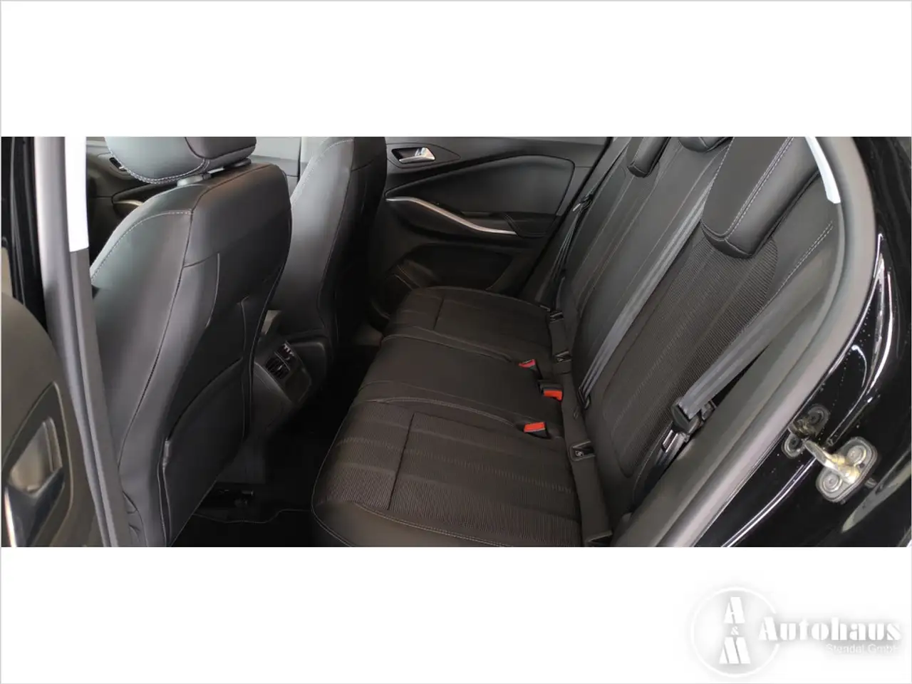 Opel Grandland 1.2 GS Line PDC AHK MATRIX-LED 360° — معرض صور السيارة 9
