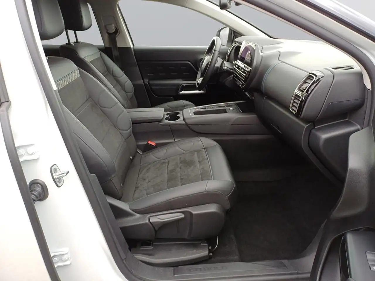 Citroen C5 Aircross Hybrid 1 — معرض صور السيارة 11