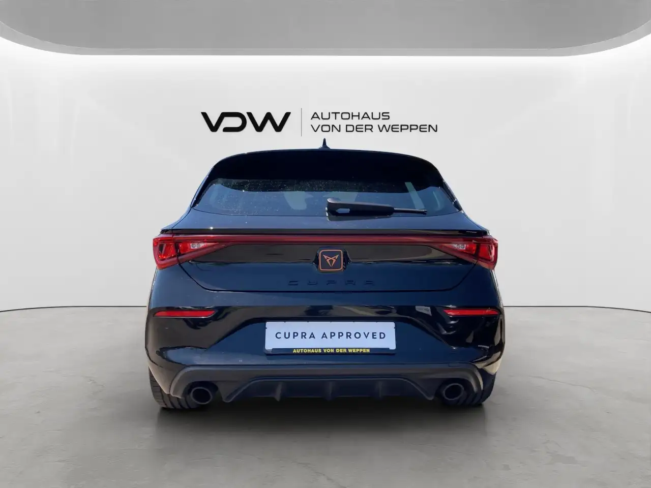 CUPRA Leon TSI DSG VZ 5JGar Navi SHZ Keyless Totwinkel — Galería del vehículo 10