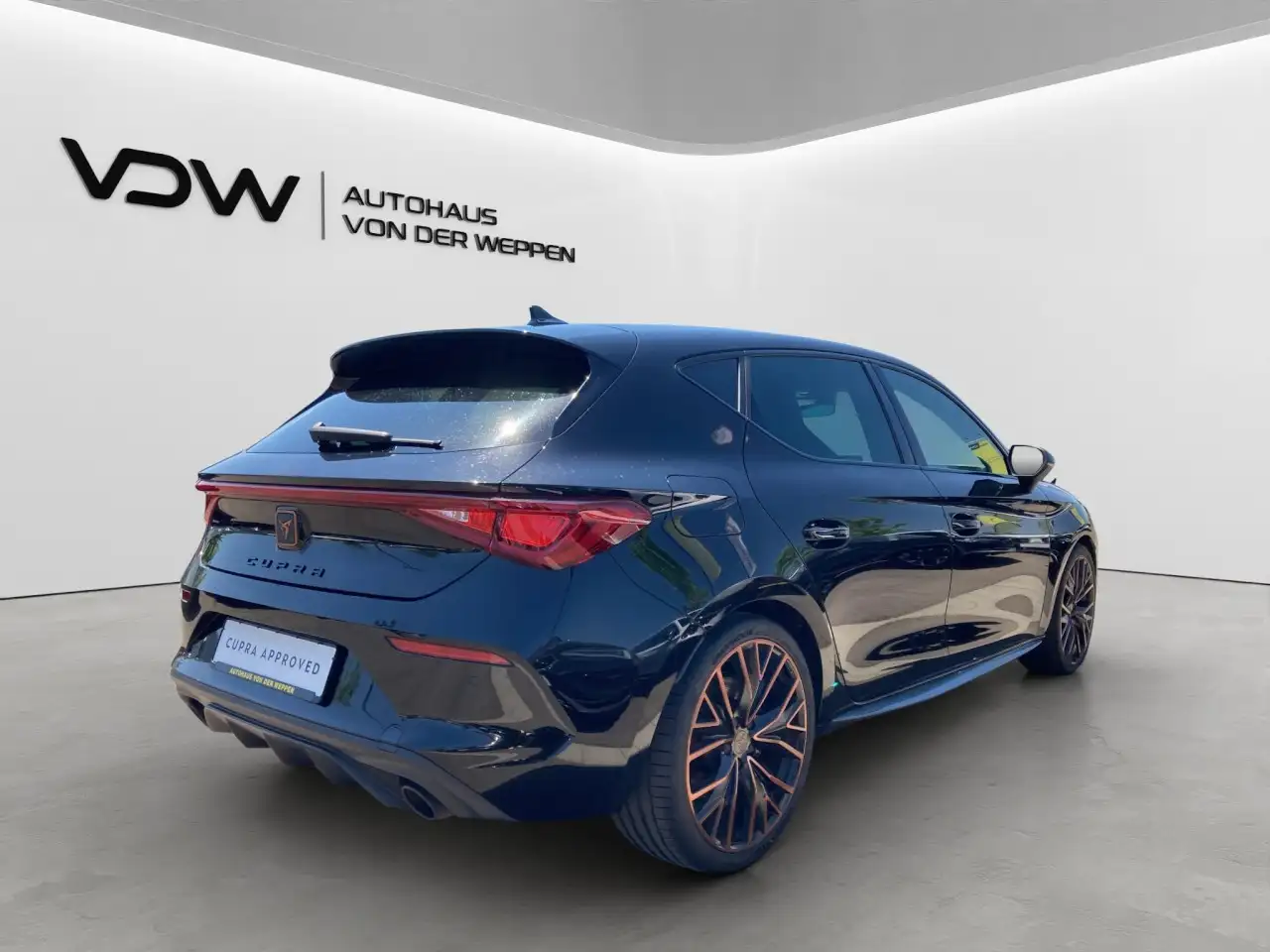 CUPRA Leon TSI DSG VZ 5JGar Navi SHZ Keyless Totwinkel — Galería del vehículo 11