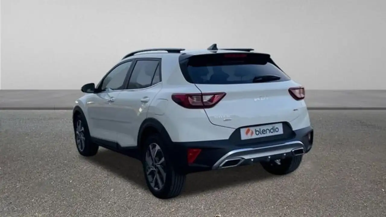 Kia Stonic 1.0 T-GDI MHEV IMT 74KW GT LINE DCT 100CV 5P — Galerie du véhicule 2