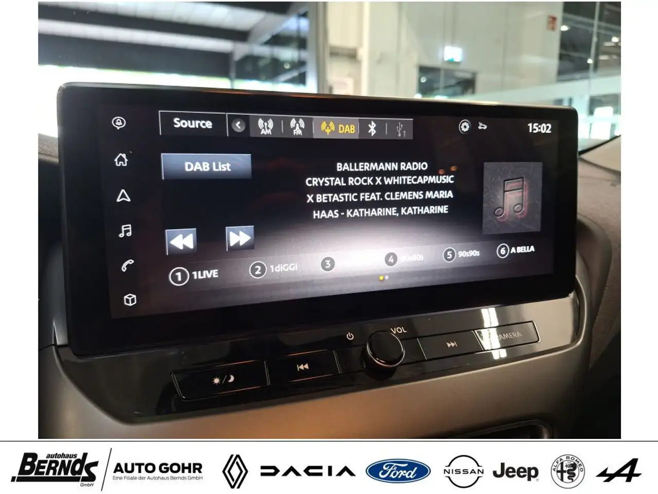 Nissan Juke 1.0 DIG-T Acenta NissanConnect NAVIG. Voll-LED — Galería del vehículo 15