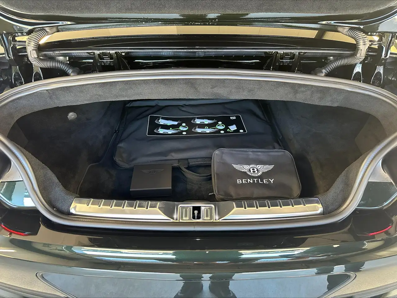Bentley Continental Speed W12 Naim+CarbonCeramic+Night+22+MidnightE... — معرض صور السيارة 28
