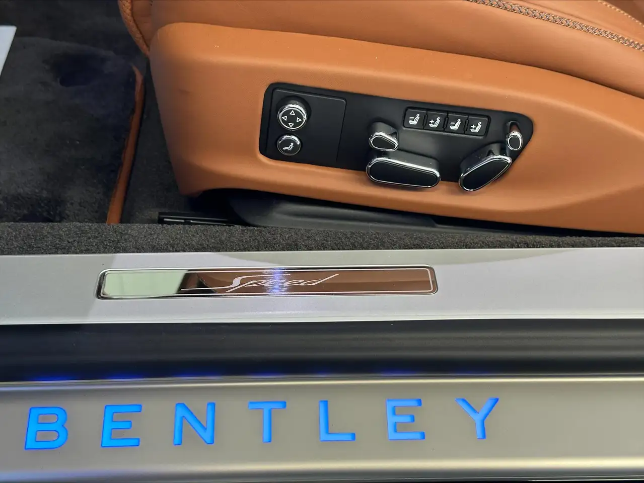 Bentley Continental Speed W12 Naim+CarbonCeramic+Night+22+MidnightE... — معرض صور السيارة 20