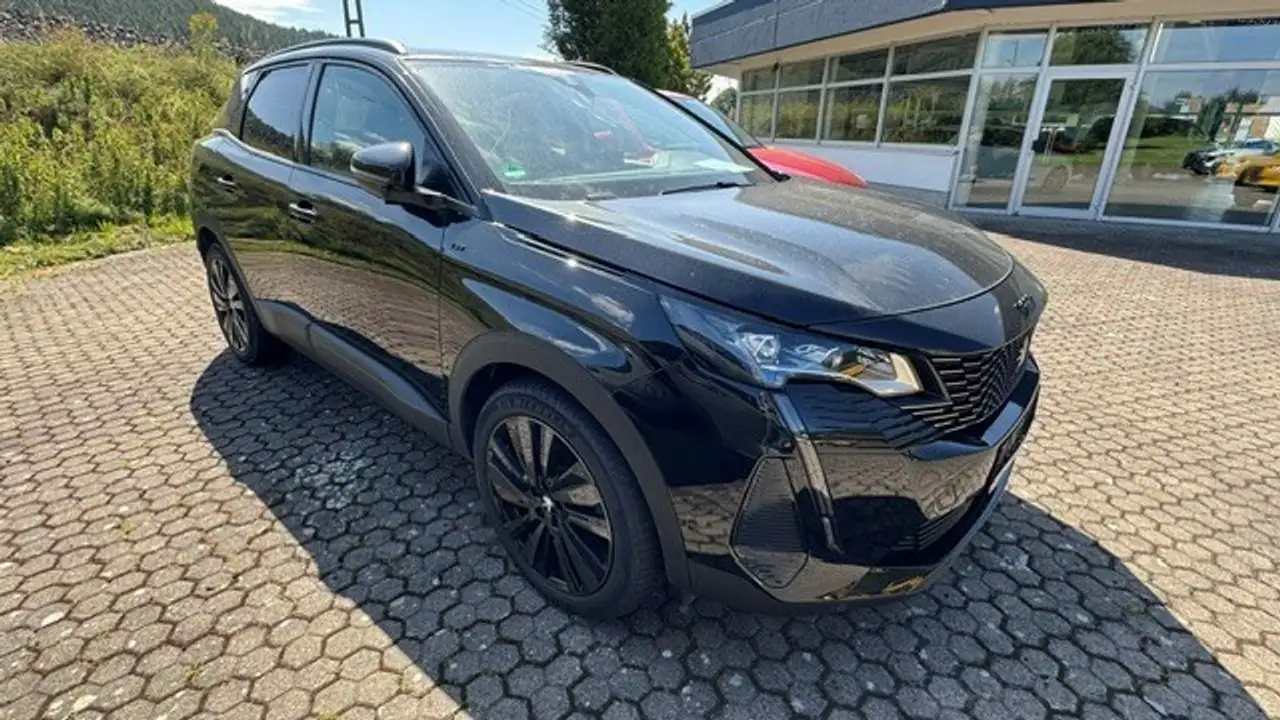 Peugeot 3008 Hybrid 136 GT — Vehicle gallery 7