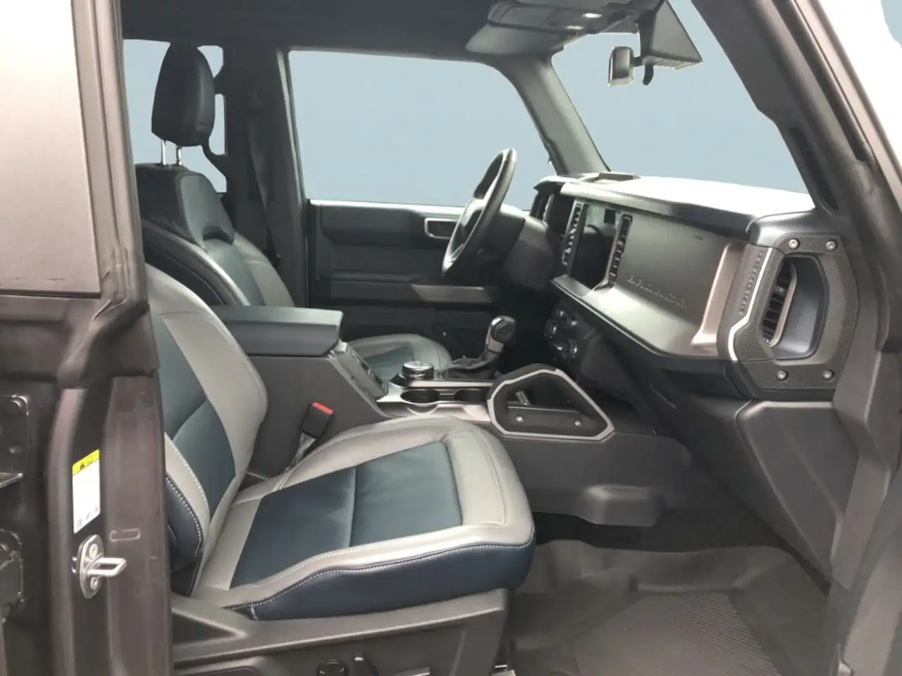 Ford Bronco 2.7 EcoBoost V6 Outer Banks — Vehicle gallery 8
