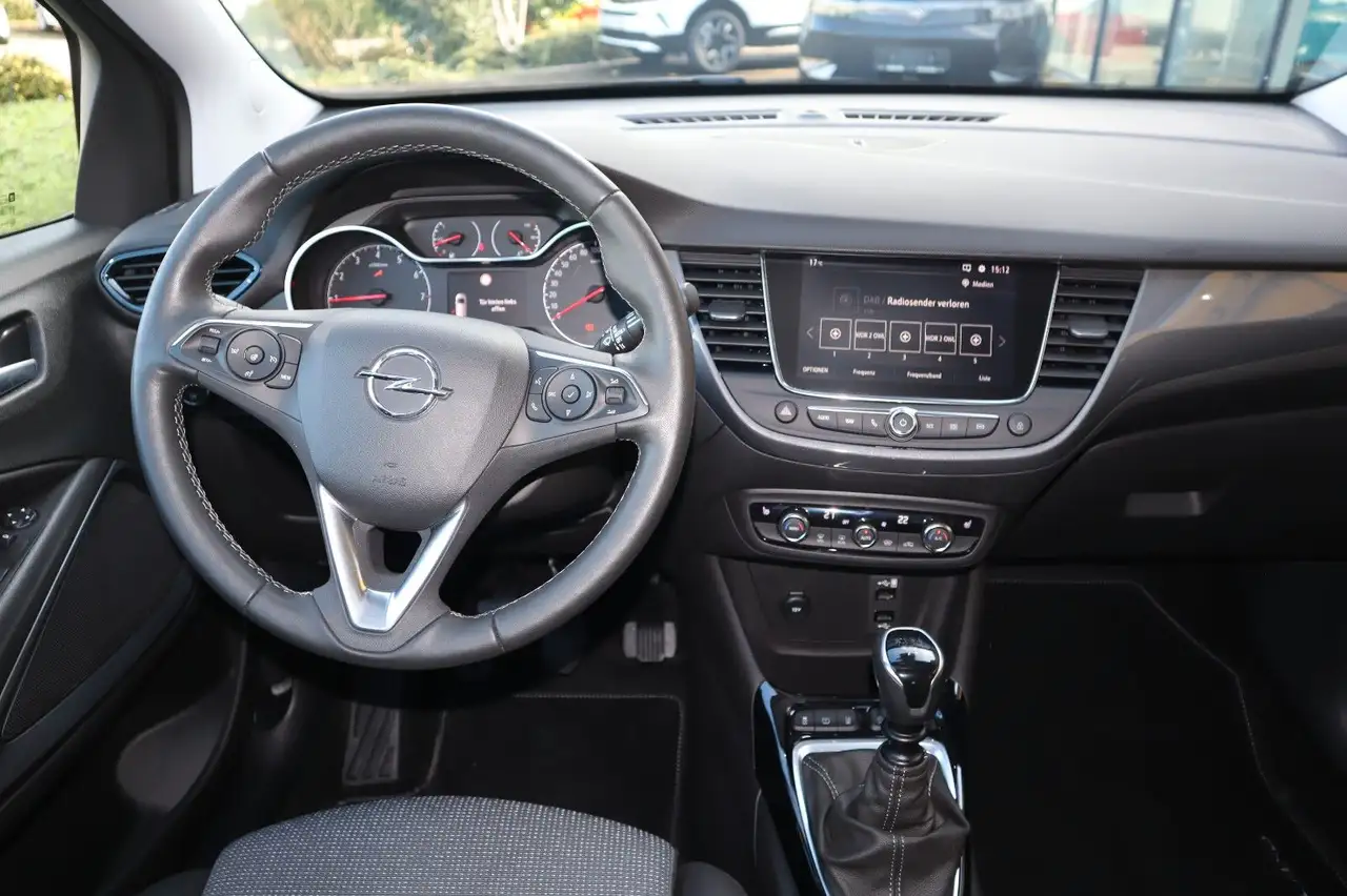 Opel Crossland X Crossland 1.2T MT6 Elegance Navi Kamera Keyless — Galería del vehículo 6