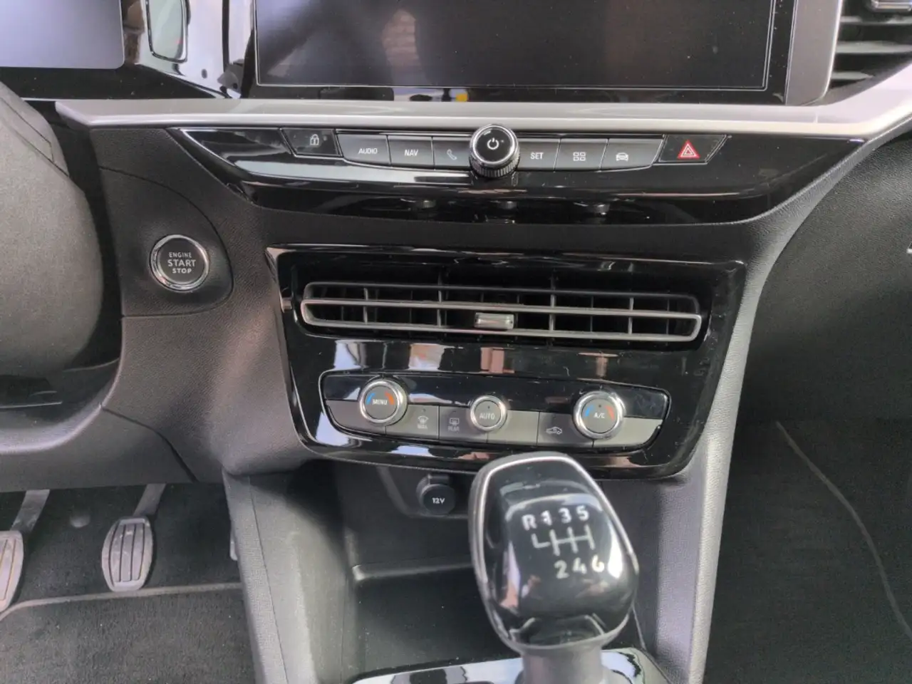Opel Mokka Ultimate AHK LED Digitales Cockpit LED ACC Apple C — معرض صور السيارة 10
