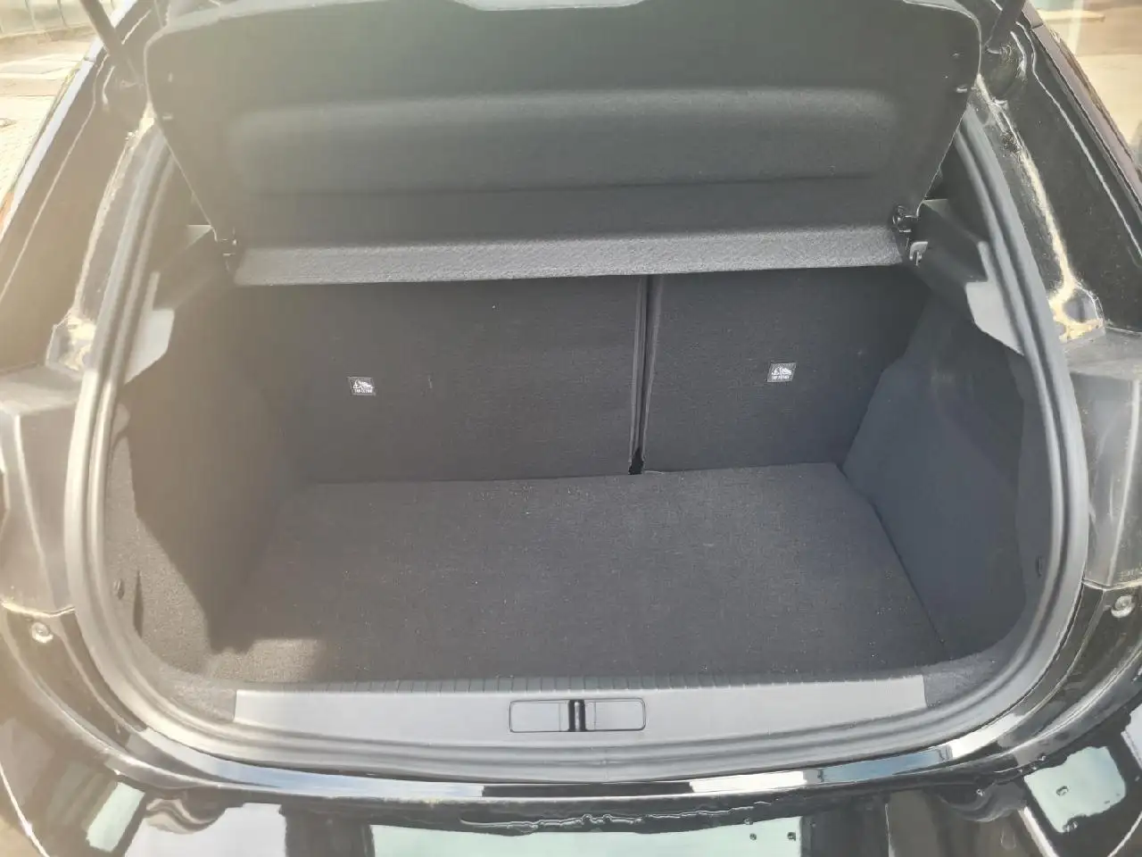 Opel Corsa GS — Galerie du véhicule 7
