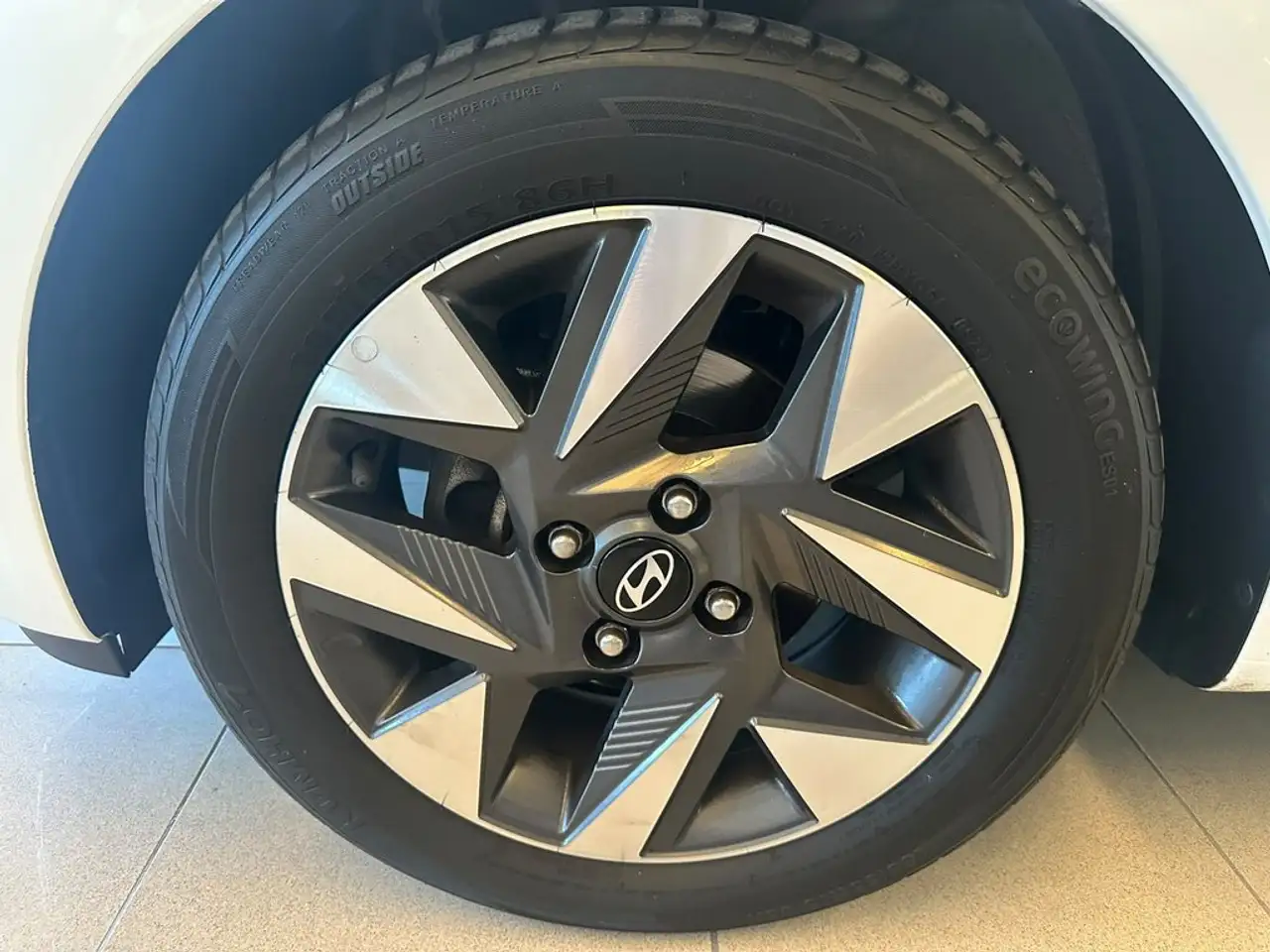 Hyundai i10 1.0 TGDI N-Line — Galería del vehículo 19