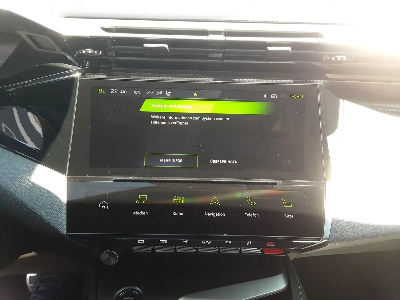 Peugeot 308 1.2 PureTech 130 SW GT ACC KeyLess LED Navi — Vehicle gallery 6