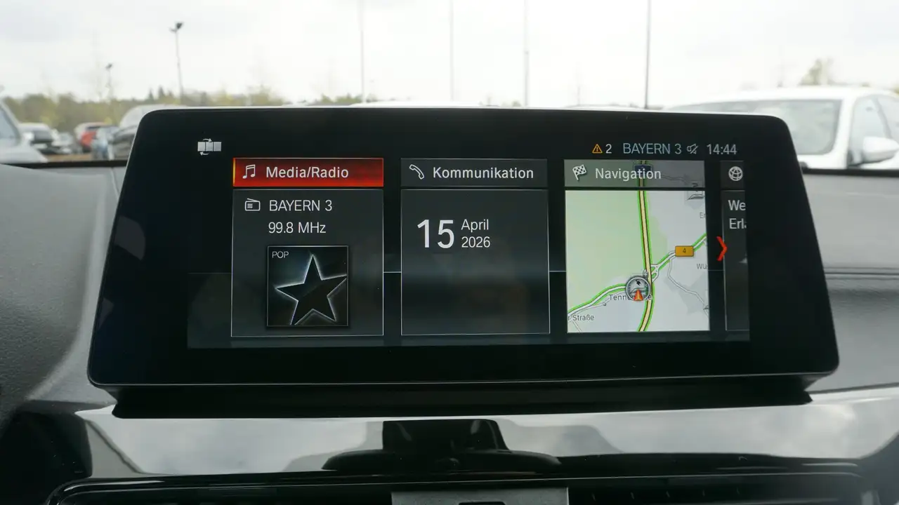 BMW X2 xDrive25e Head-Up+StHz+StKlima+Navi+Pano+SHZ — Galerie du véhicule 16