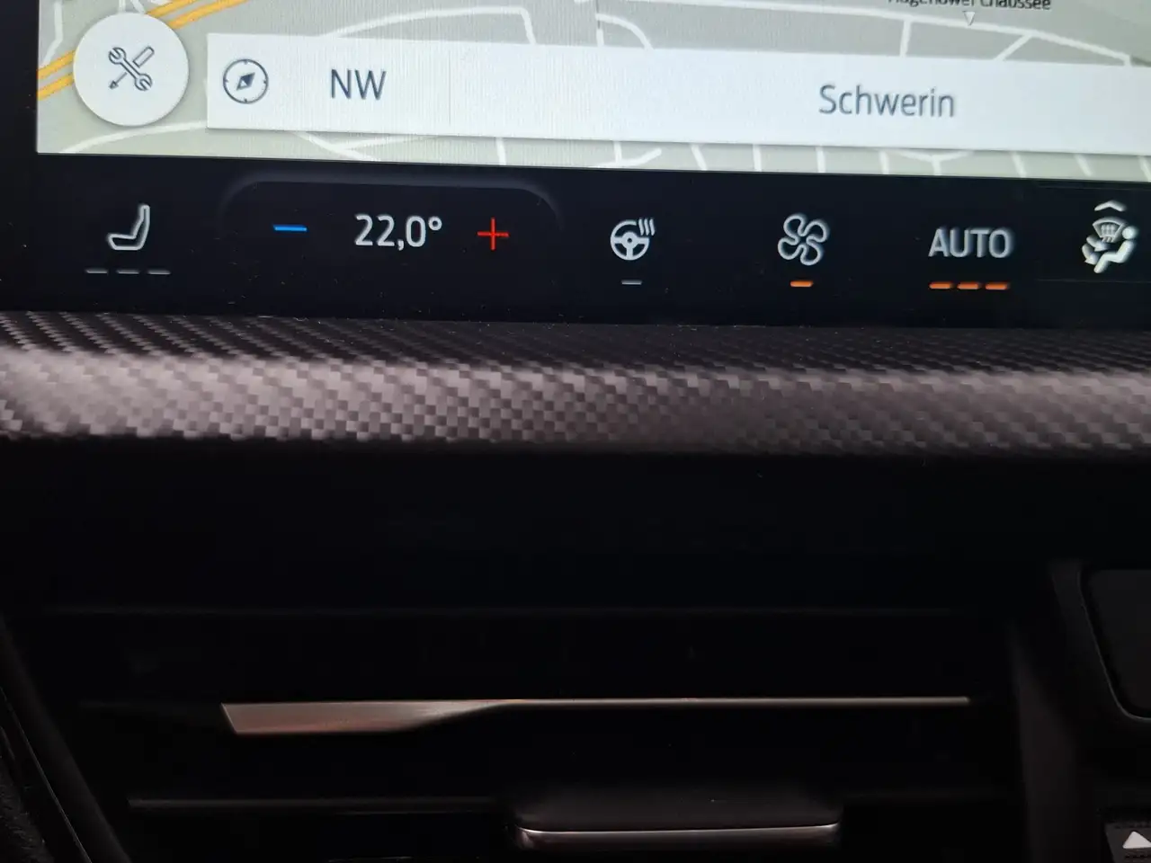 Ford Kuga ST-Line X Aut.*PANO*AHK*360GRAD*LED-MATRIX*NAVI*GR — معرض صور السيارة 25