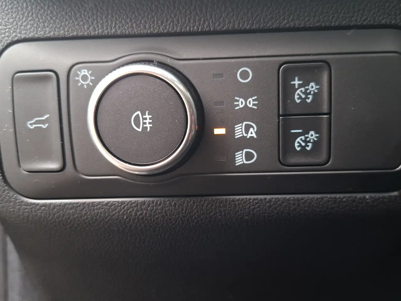 Ford Kuga ST-Line X Aut.*PANO*AHK*360GRAD*LED-MATRIX*NAVI*GR — معرض صور السيارة 23