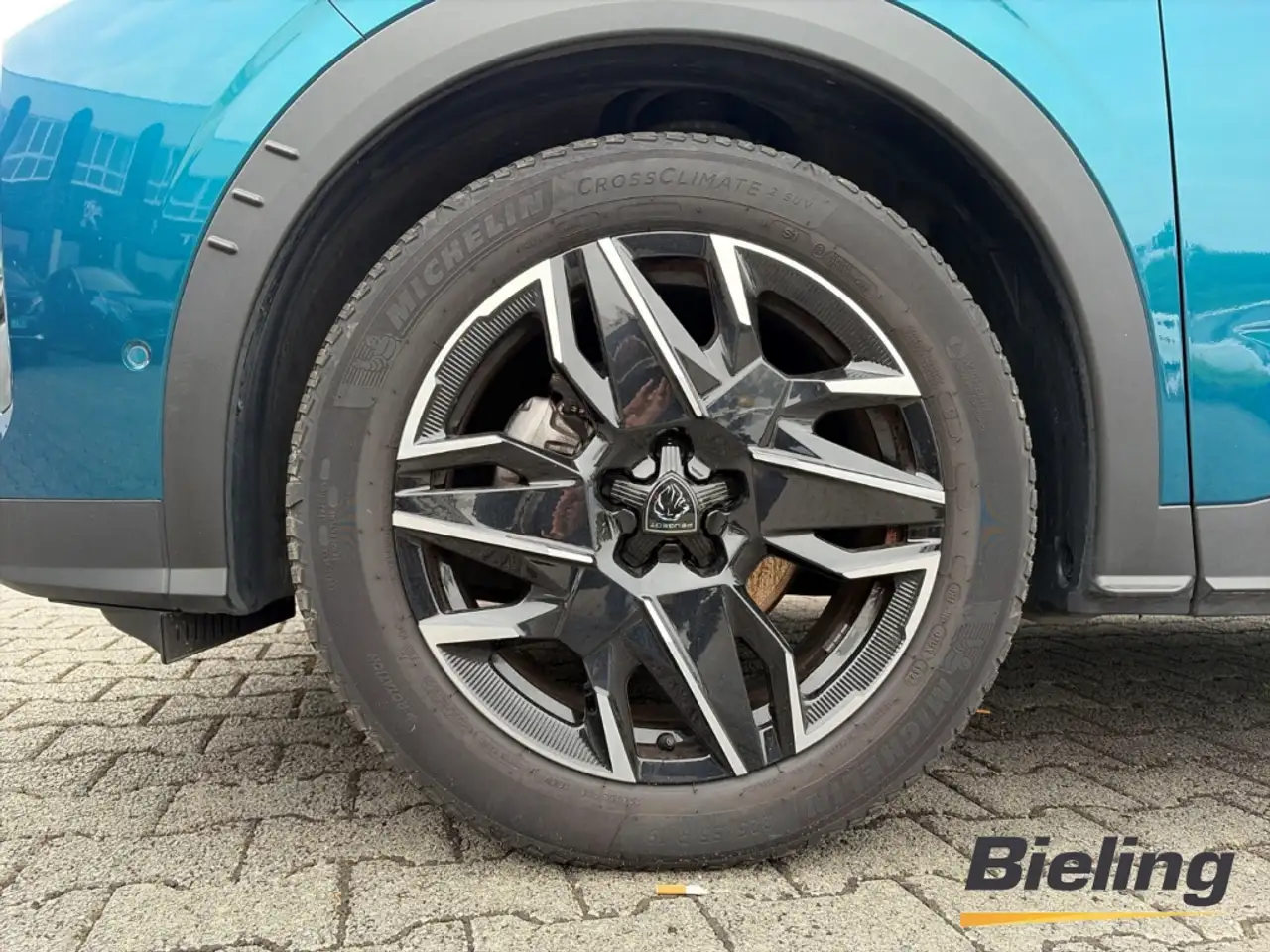 Peugeot 3008 Allure HYBRID 136 e-DSC6 Navi 360 Kamera LED — معرض صور السيارة 5