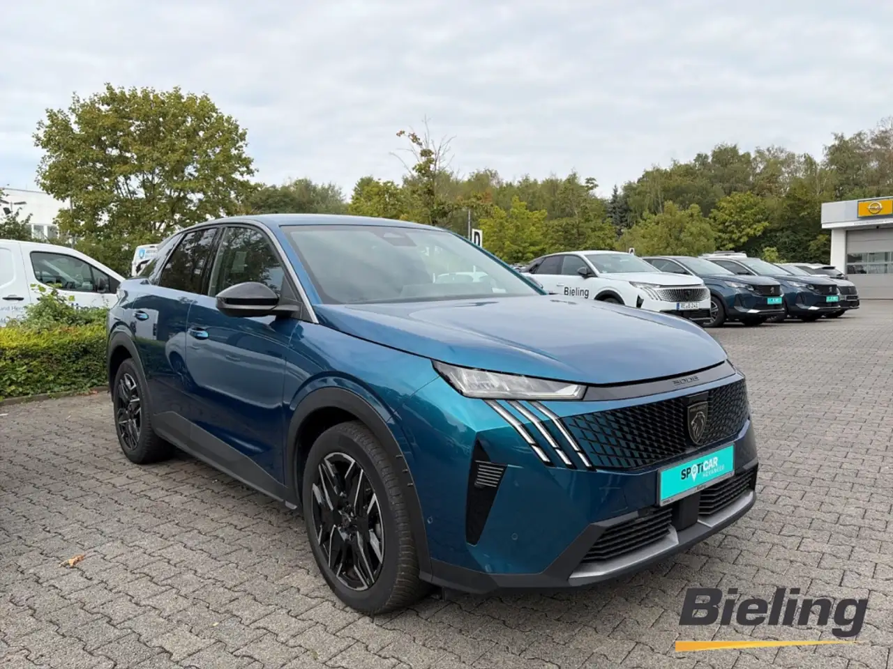 Peugeot 3008 Allure HYBRID 136 e-DSC6 Navi 360 Kamera LED — معرض صور السيارة 4