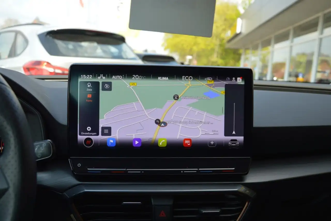 CUPRA Leon Sportstourer e-Hybrid NAVI / SHZ / KAMERA / ACC — Galería del vehículo 12