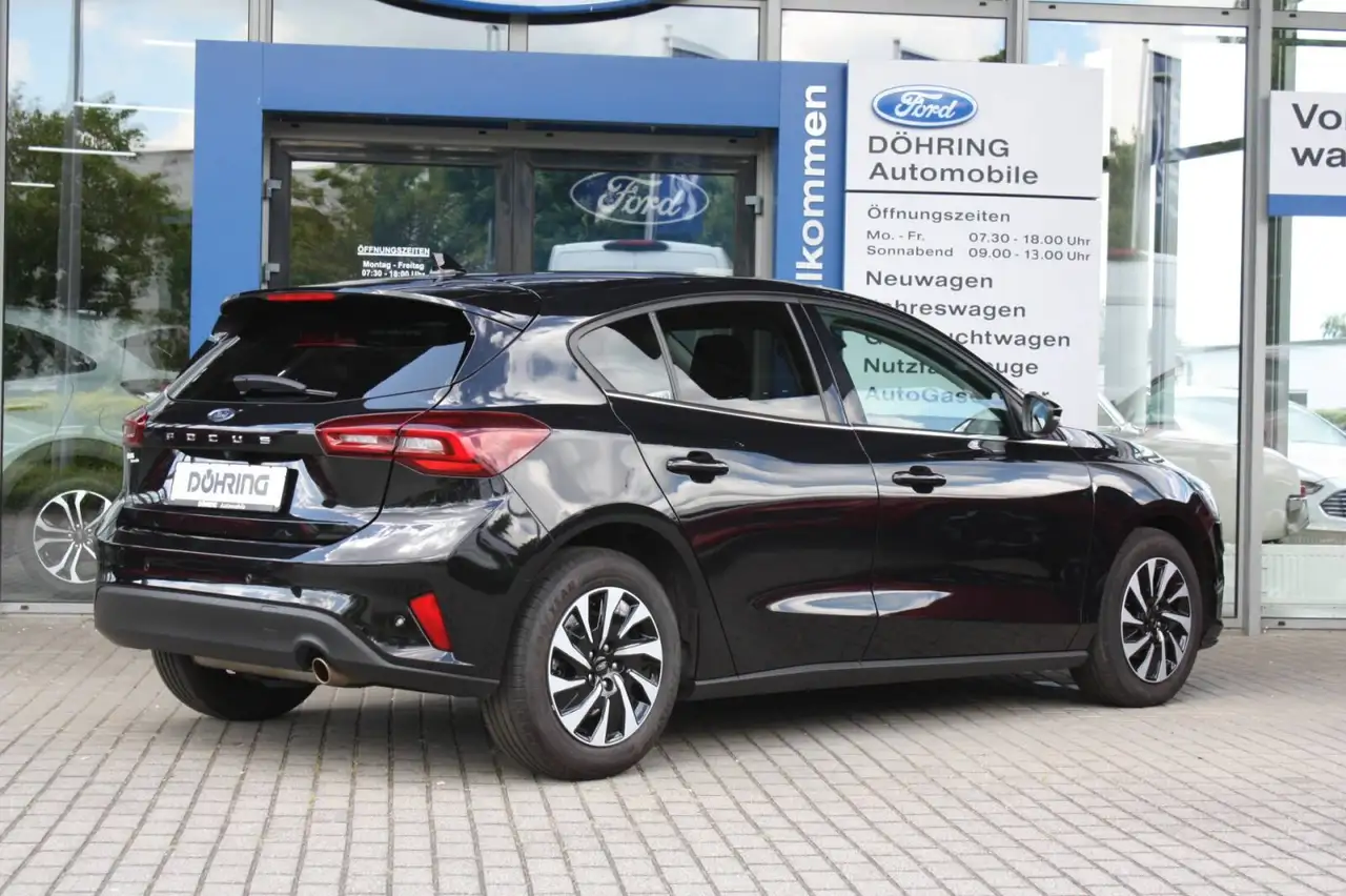 Ford Focus Focus 1.0 mHEV Titanium**LED, SYNC4, ACC, TWA BC — معرض صور السيارة 3