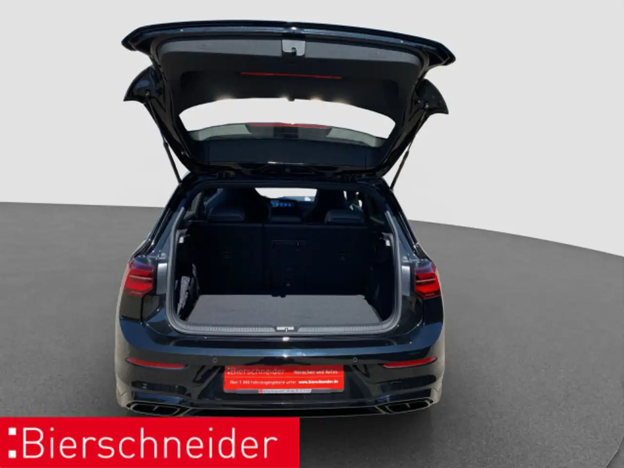 Volkswagen Golf 8 1.5 eTSI DSG R-Line Black AHK MATRIX CAM — معرض صور السيارة 21