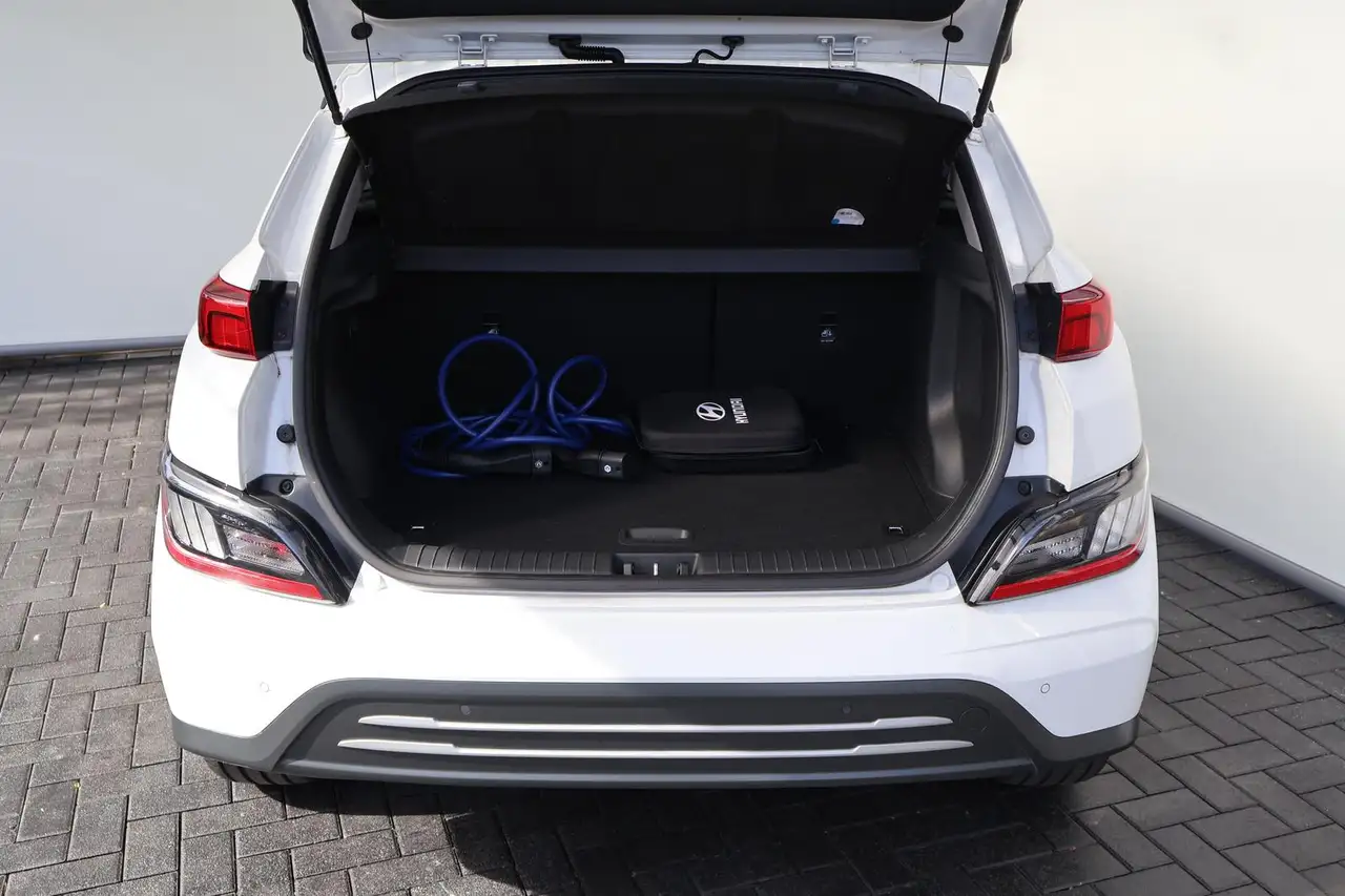 Hyundai KONA RFK LED DAB Navi Sitzh. 1.Hd. — Galerie du véhicule 6