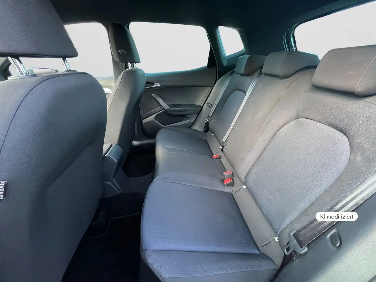 SEAT Arona FR 1.0 TSI NAVI RFK CARPLAY ACC SHZ 18" — معرض صور السيارة 14