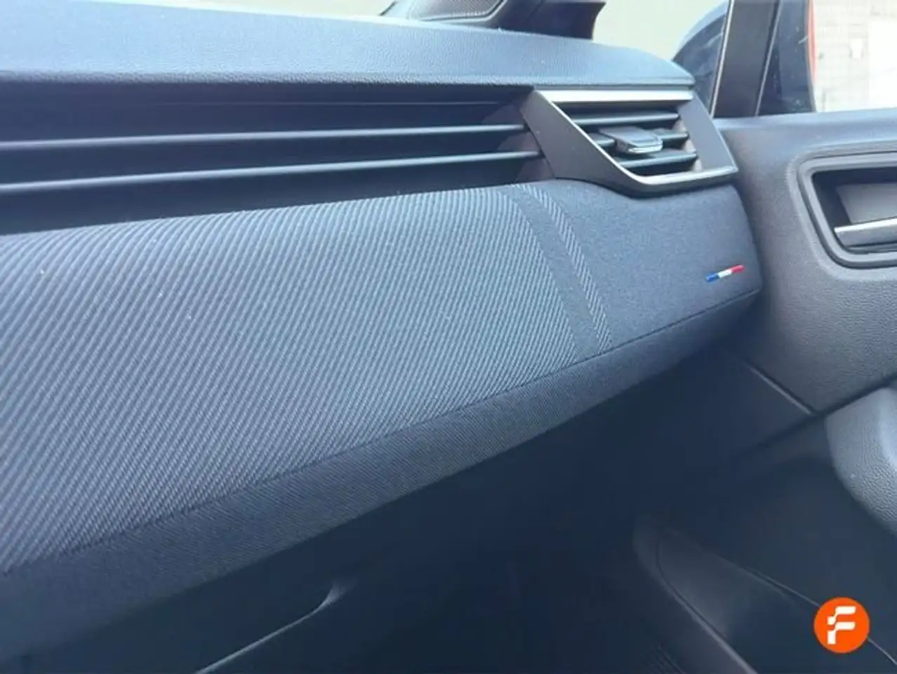 Renault Clio TCe Esprit Alpine 67kW — Vehicle gallery 28