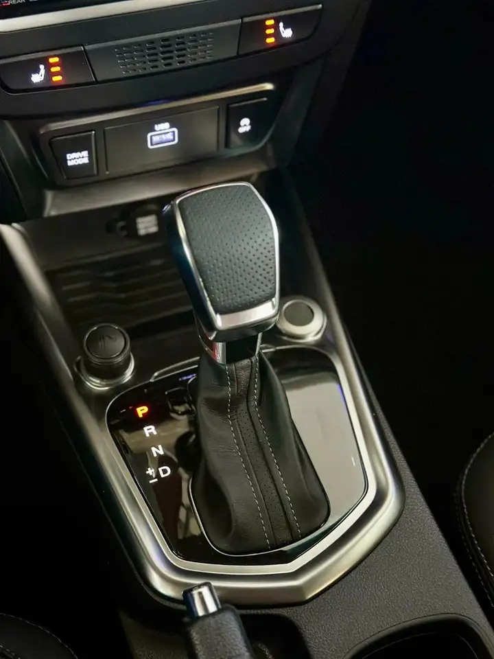 KGM Tivoli Grand Blackline 1.5 T AT+Leder+LED+NAVI — Galerie du véhicule 23