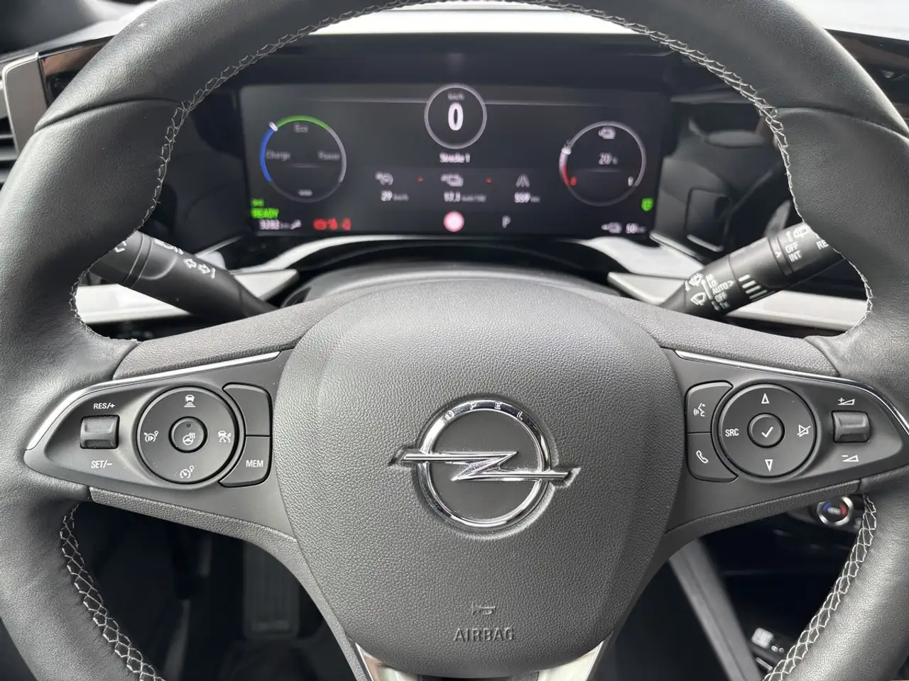 Opel Mokka-E Ultimate,RFK,Navi,div.Assistenzpakete, LED — Galerie du véhicule 15