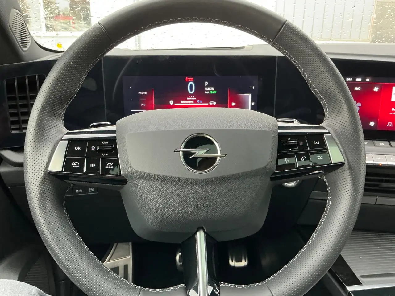 Opel Astra 1.6 Turbo PHEV Ultimate ACC+Alcantara — Galerie du véhicule 15