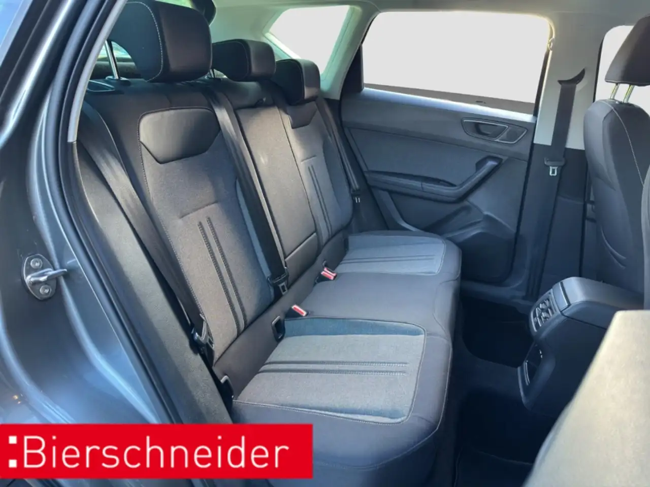 SEAT Ateca 1.5 TSI DSG Style AHK KAMERA LED NAVI SHZ — Galería del vehículo 23