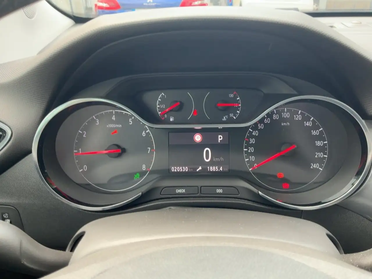 Opel Crossland 1.2 Turbo Elegance LED+Navi+2xKlima+LM — Galerie du véhicule 13
