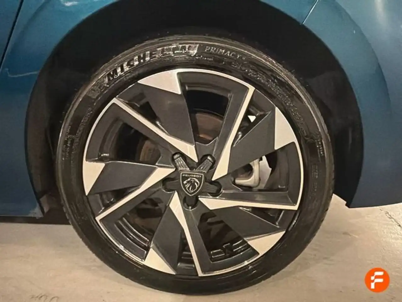 Peugeot 308 1.2 PureTech S&S Allure 130 — Vehicle gallery 20